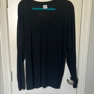 CAbi dark Charcoal V-Neck Serenity Tee L